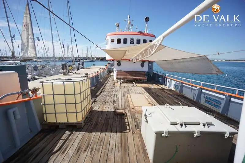 Navio de pesquisa à venda