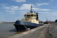 Rebocador à venda