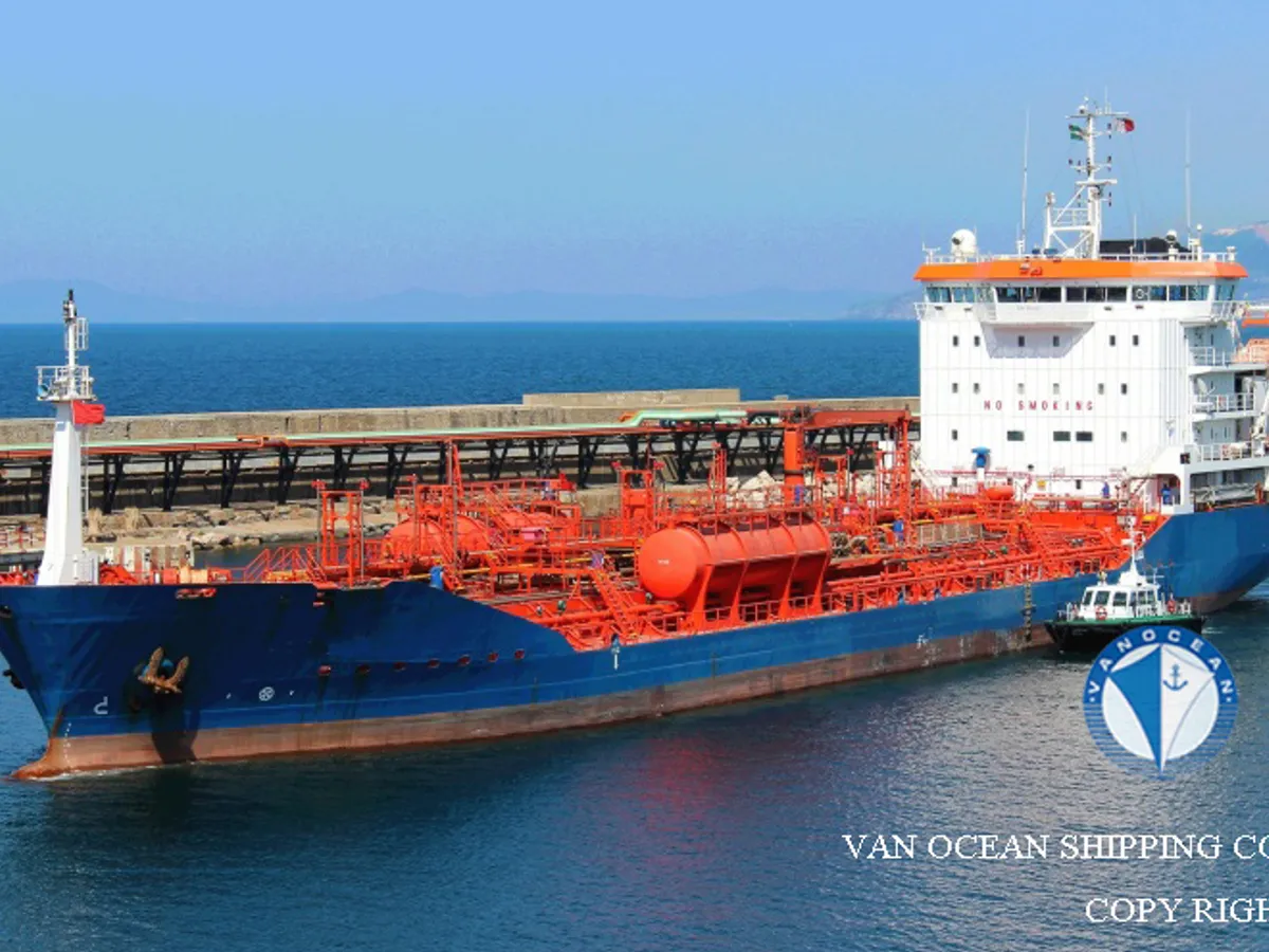 Navio-tanque de óleo/produtos químicos à venda