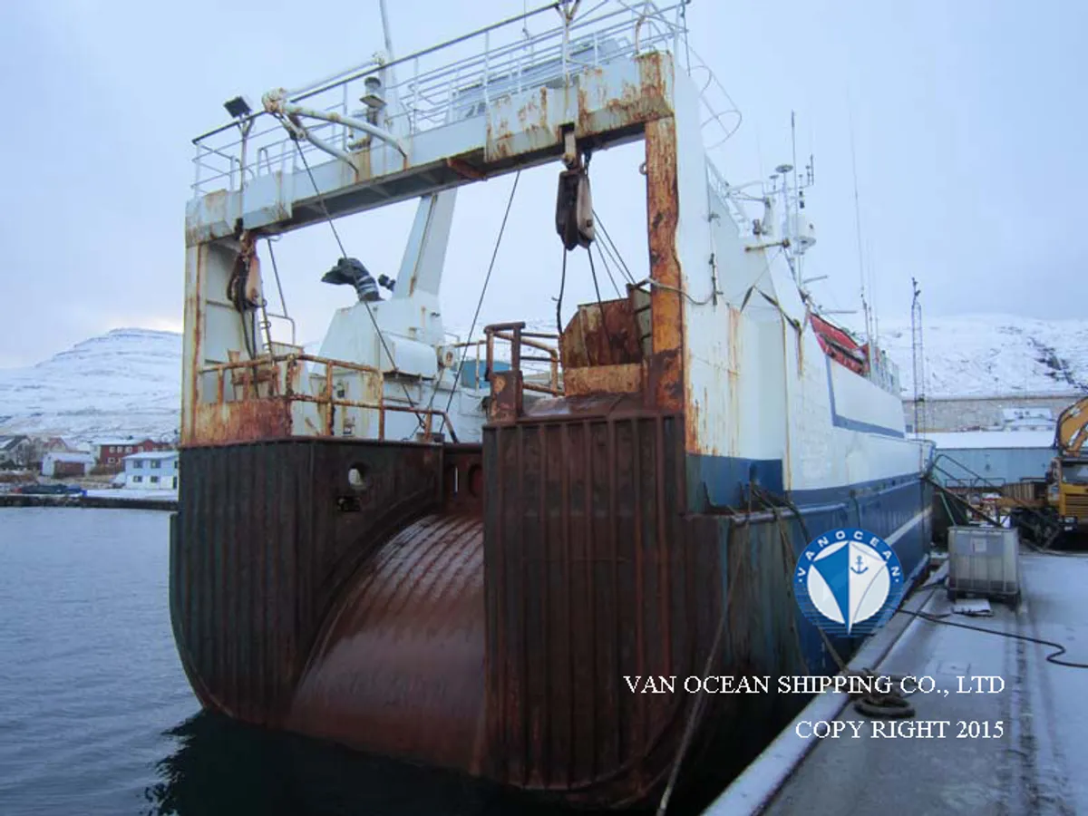 Navio de pesca de arrasto à venda