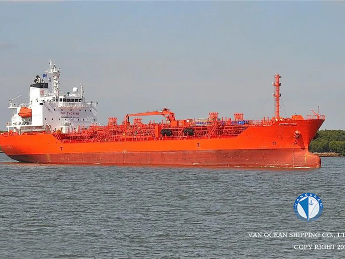 Navio-tanque de óleo/produtos químicos à venda