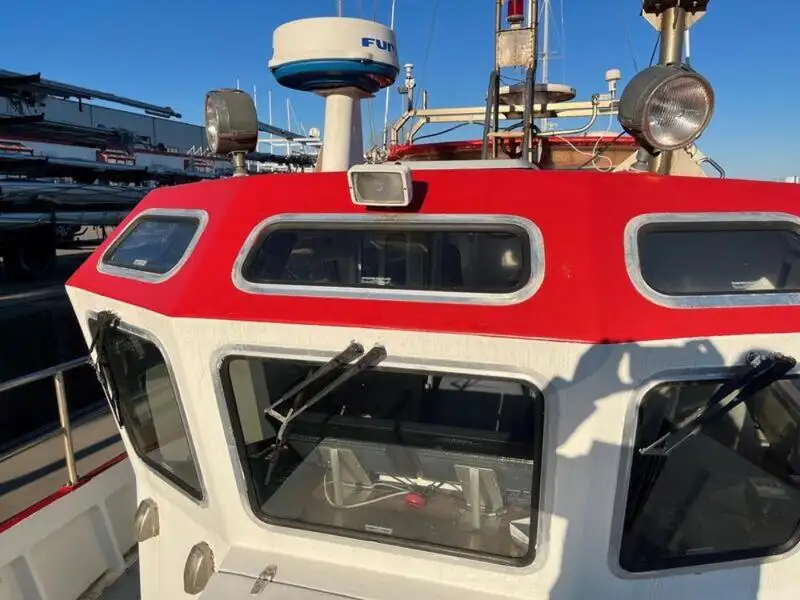 Barcos de trabalho à venda