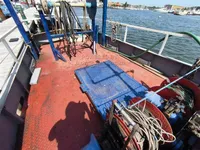 Navio de pesca à venda