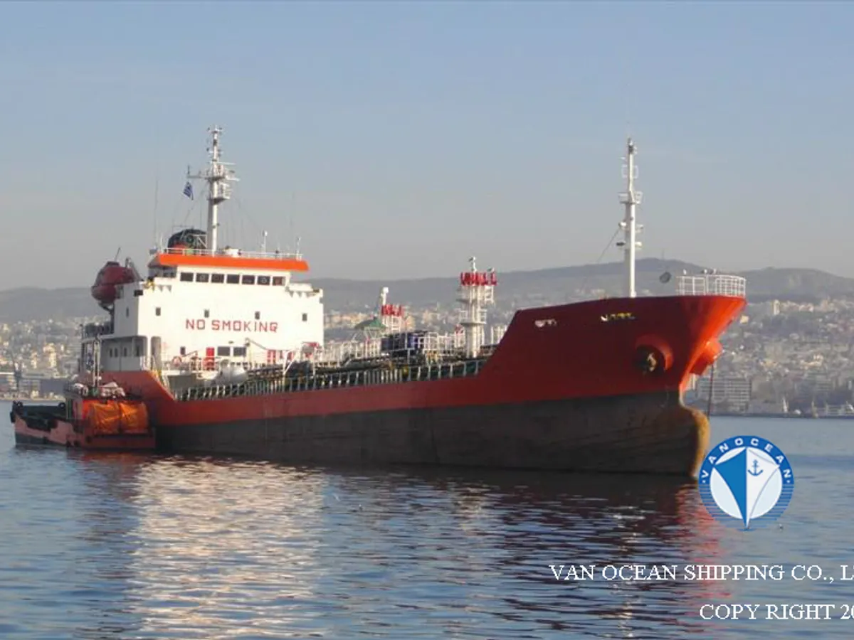 Navio-tanque de óleo/produtos químicos à venda