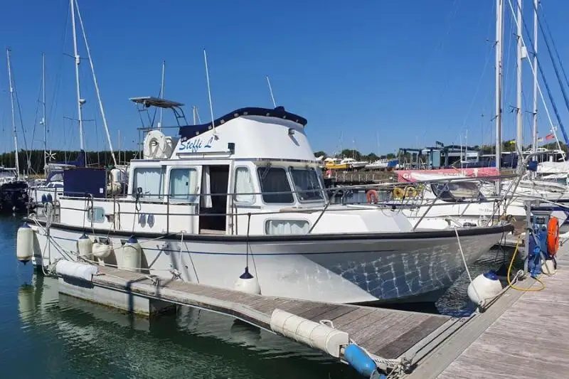 Navio de pesca de arrasto à venda