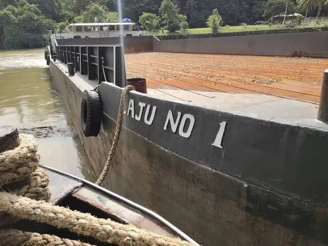 Balsa de desembarque, tanque à venda
