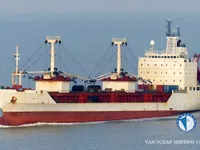 Navio frigorífico à venda