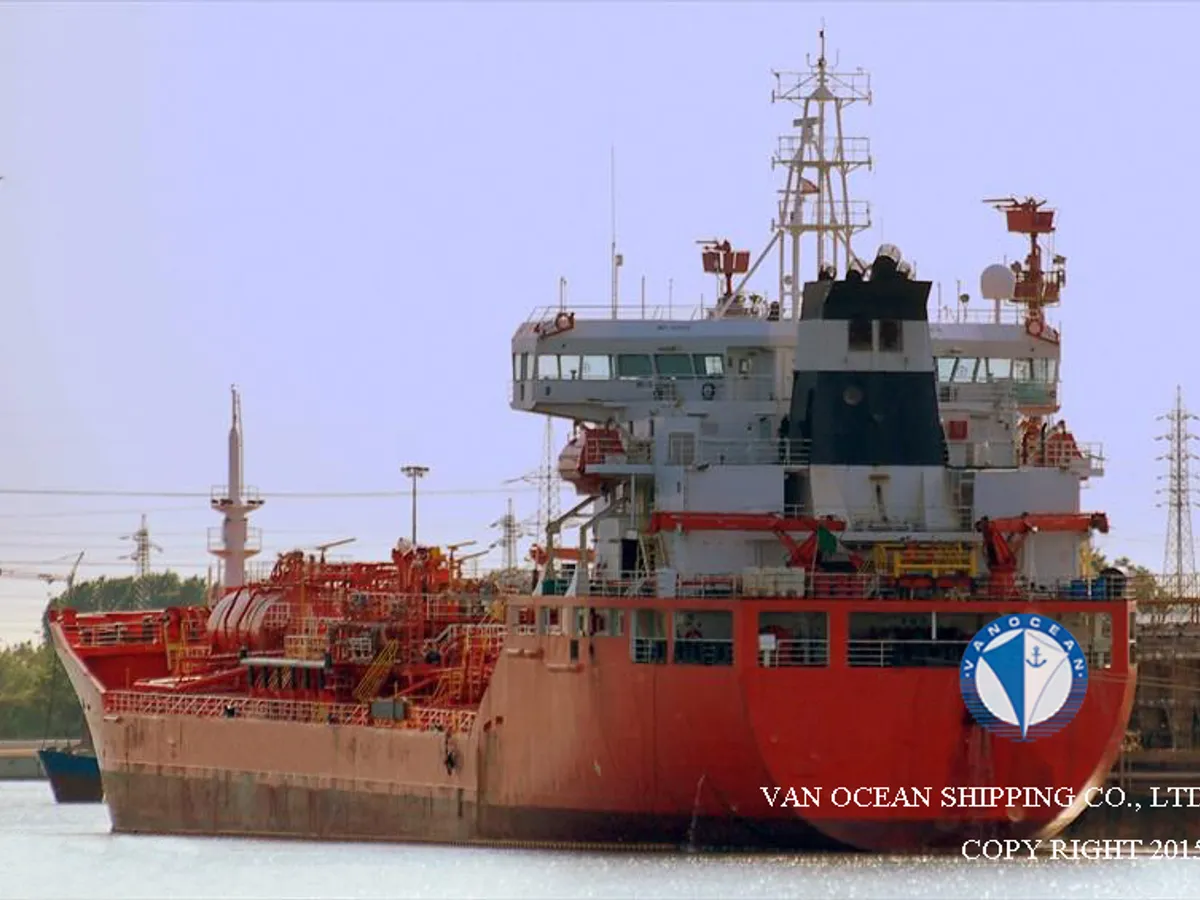Navio-tanque de óleo/produtos químicos à venda