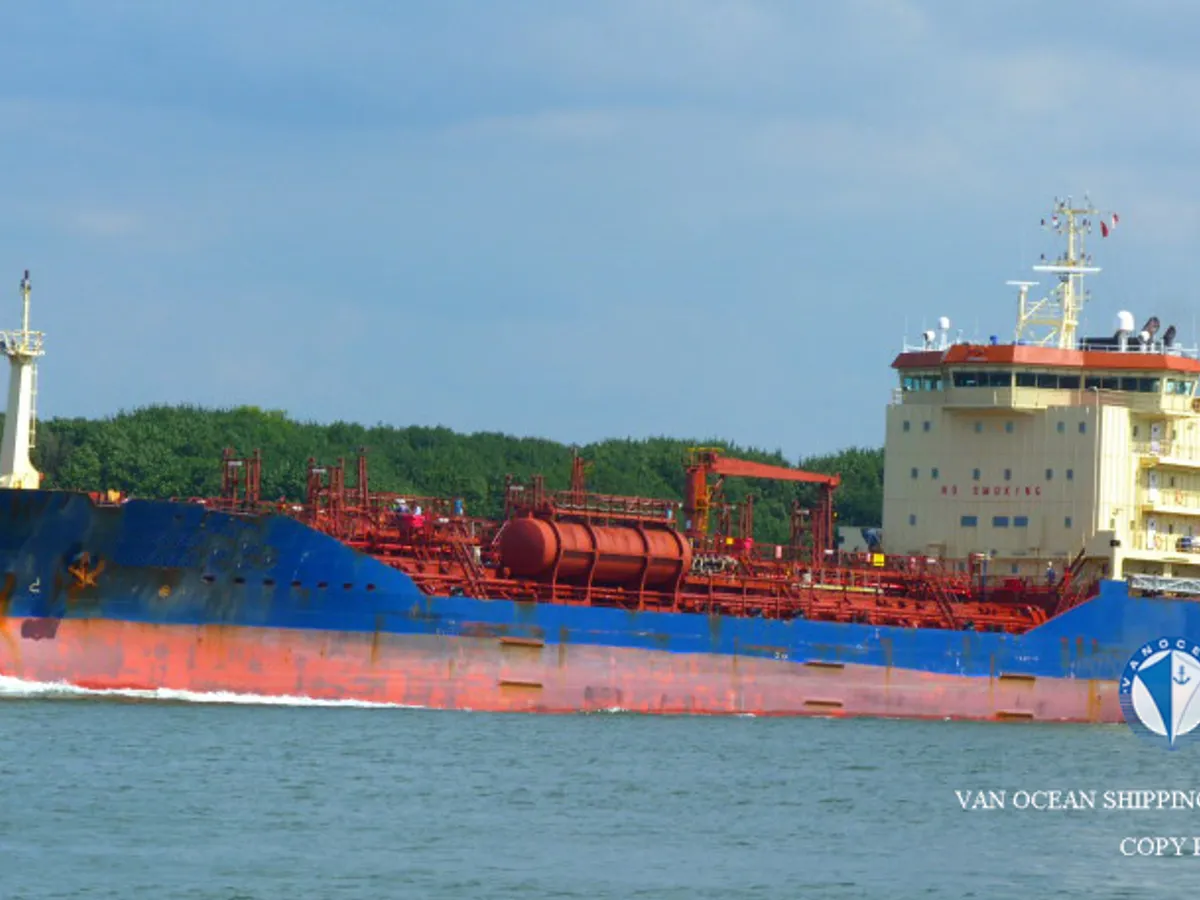 Navio-tanque de óleo/produtos químicos à venda