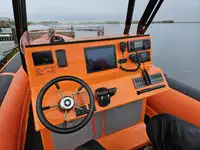Navio porta-contêineres à venda