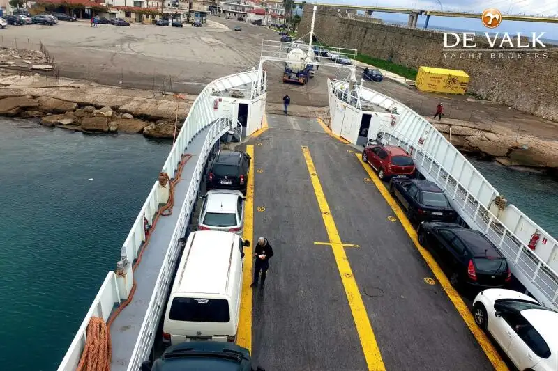Navio de transporte de passageiros (Ferry) à venda