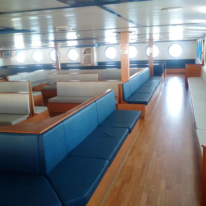 Navio RoPax à venda