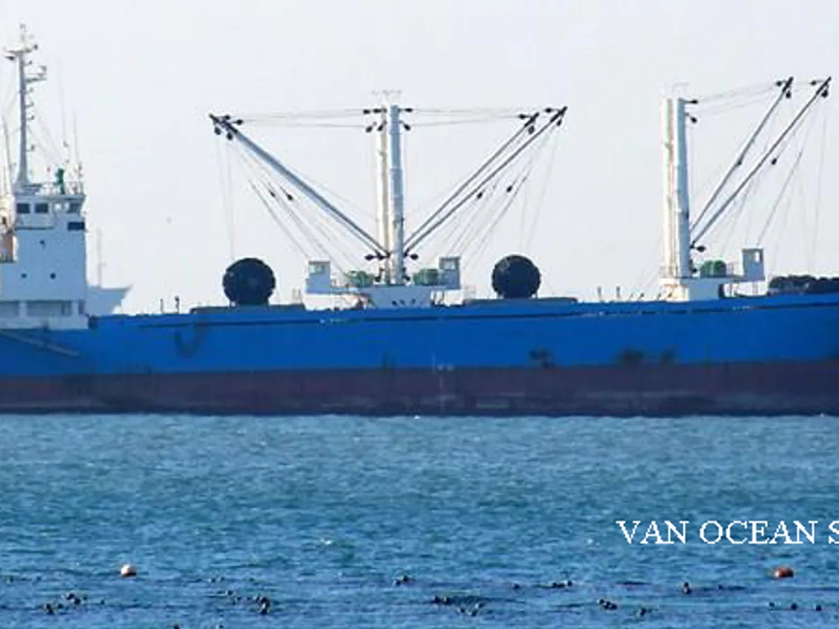 Navio frigorífico à venda