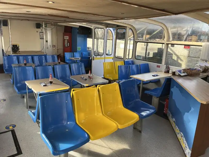 Navio de transporte de passageiros (Ferry) à venda
