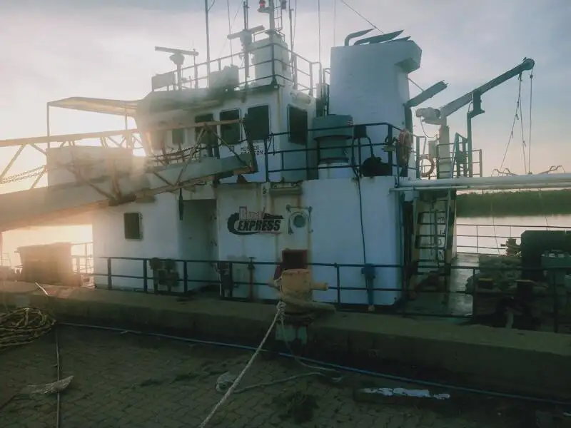 Balsa de desembarque, tanque à venda