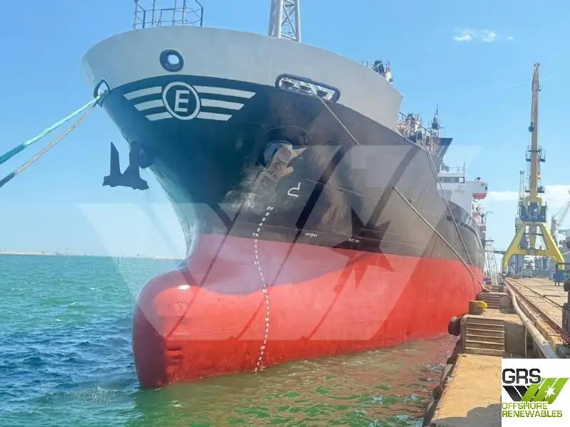 Navio graneleiro à venda