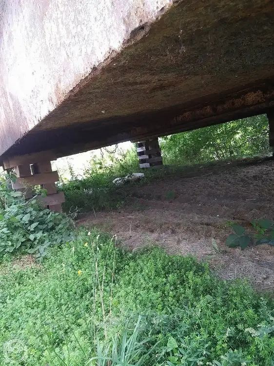 Barcaça à venda