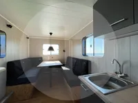 Outro à venda
