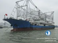 Navio de pesca de lula com anzol à venda