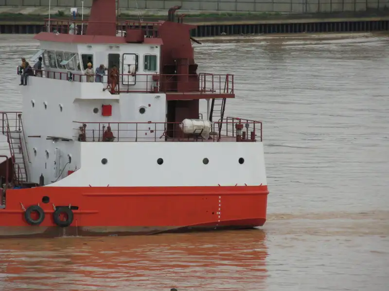Balsa de desembarque, tanque à venda