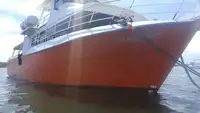 Barco de tripulação à venda