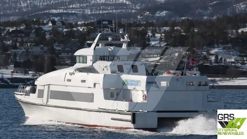Navio de passageiros à venda