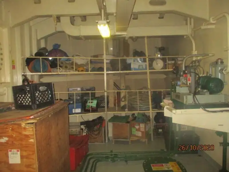 Navio frigorífico à venda