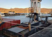 Rebocador à venda