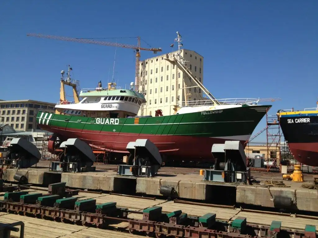 Navio de Suprimento Rápido (FSV) à venda