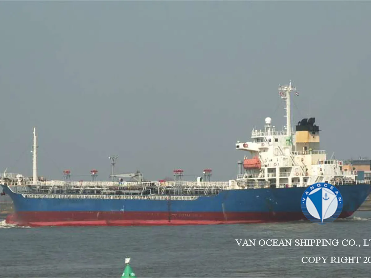 Navio-tanque de óleo/produtos químicos à venda