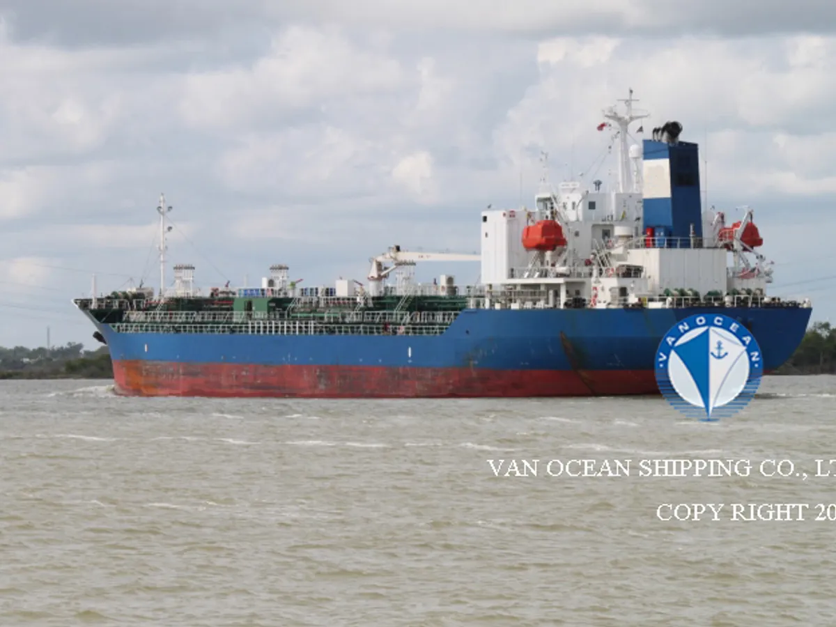 Navio-tanque de óleo/produtos químicos à venda
