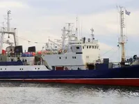 Navio de pesca de arrasto à venda