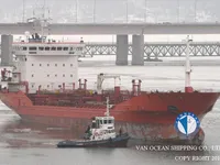 Navio-tanque de óleo/produtos químicos à venda