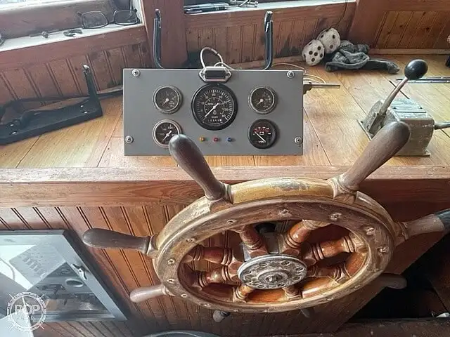 Navio de pesca de arrasto à venda