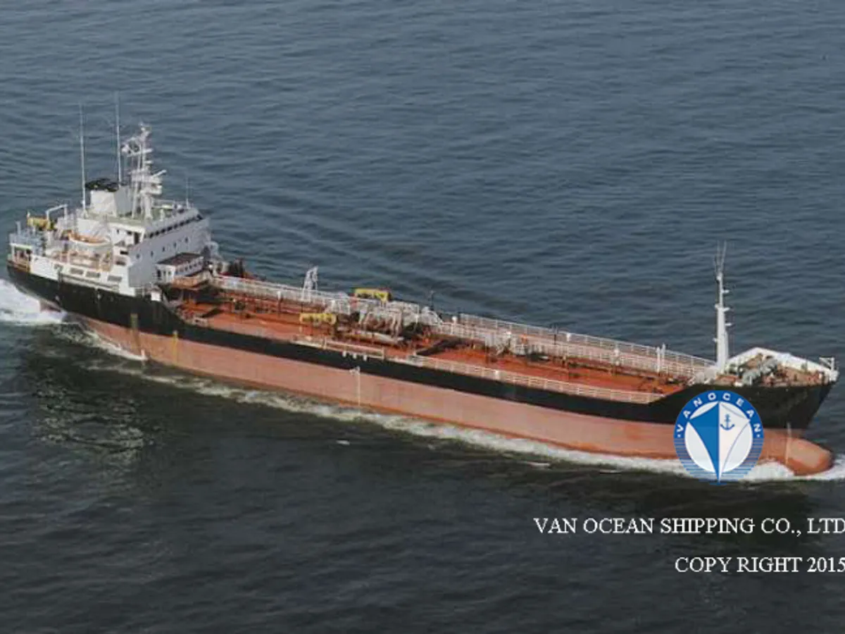 Navio-tanque de óleo/produtos químicos à venda