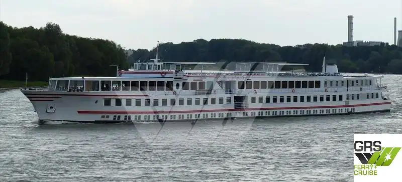 Navio de cruzeiro à venda