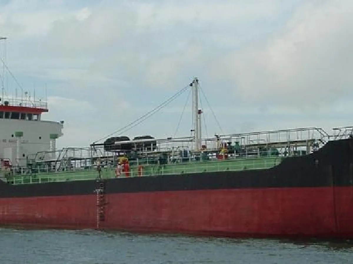 Navio-tanque de óleo/produtos químicos à venda