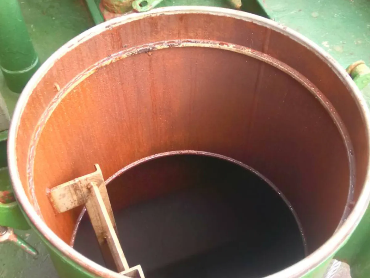 Navio-tanque de óleo/produtos químicos à venda