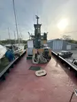 Rebocador à venda