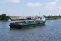 Barco de tripulação à venda
