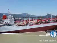 Navio frigorífico à venda