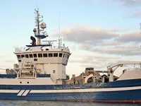 Navio de pesca de arrasto à venda