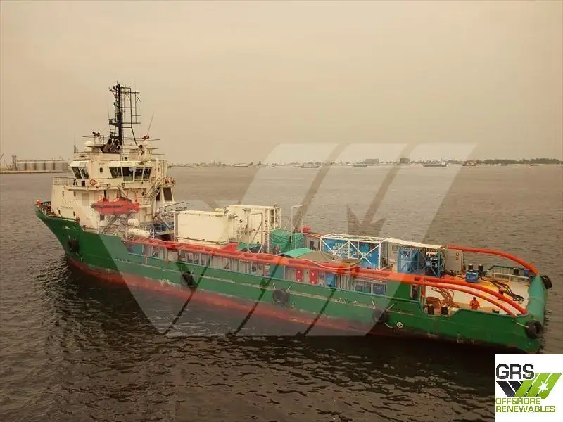 Navio de abastecimento à venda