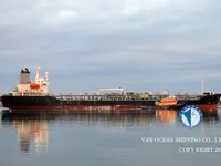 Navio-tanque de óleo/produtos químicos à venda