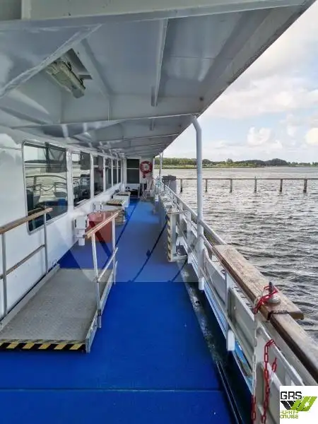 Navio de cruzeiro à venda