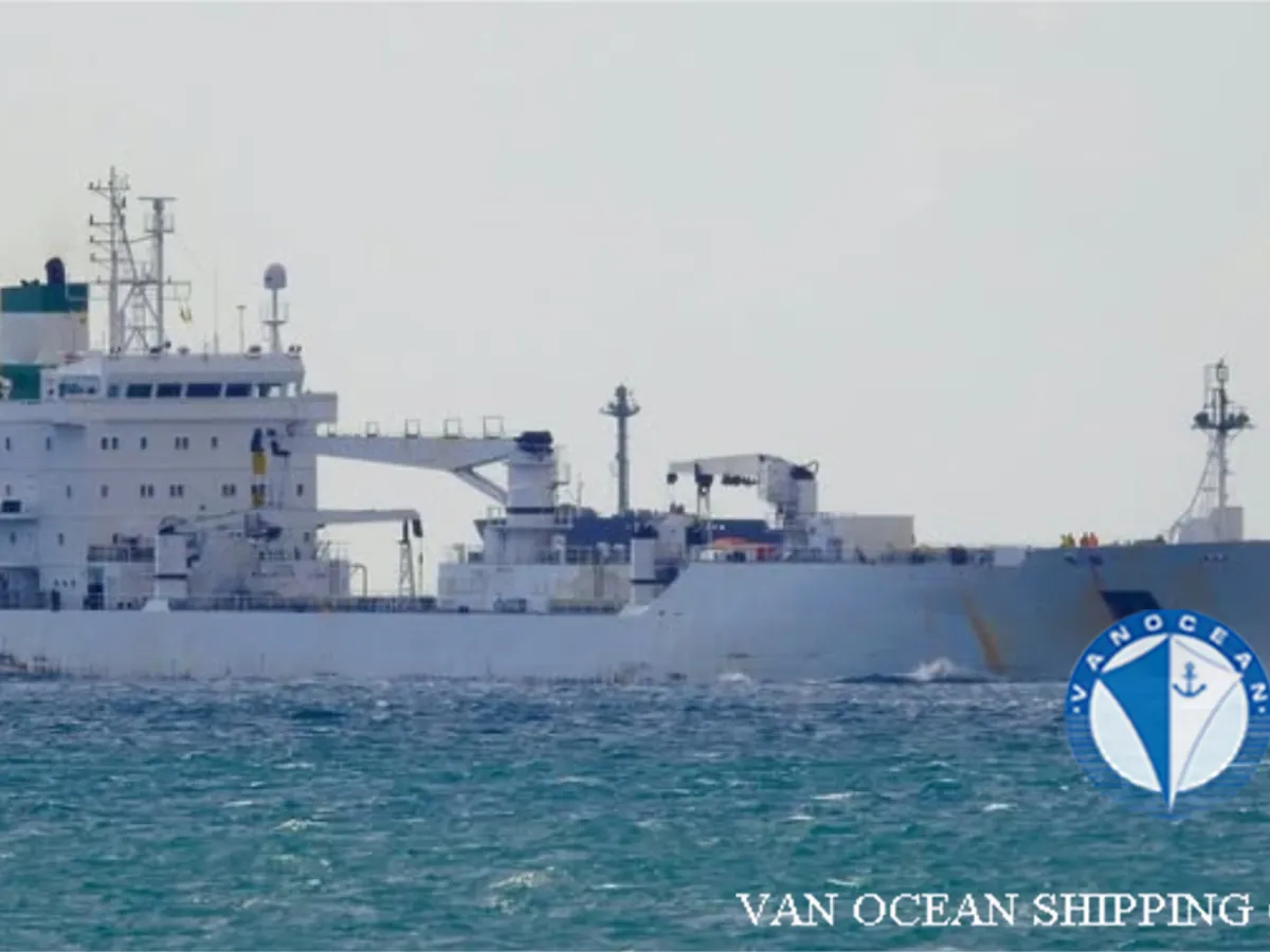 Navio frigorífico à venda