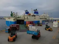 Navio porta-contêineres à venda
