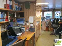 Rebocador à venda