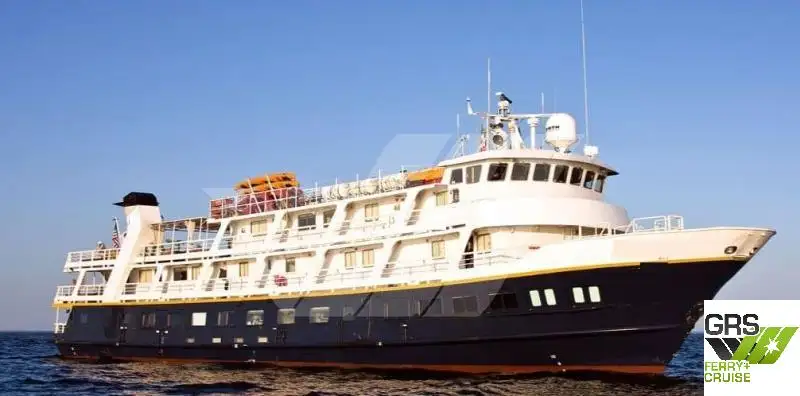 Navio de cruzeiro à venda