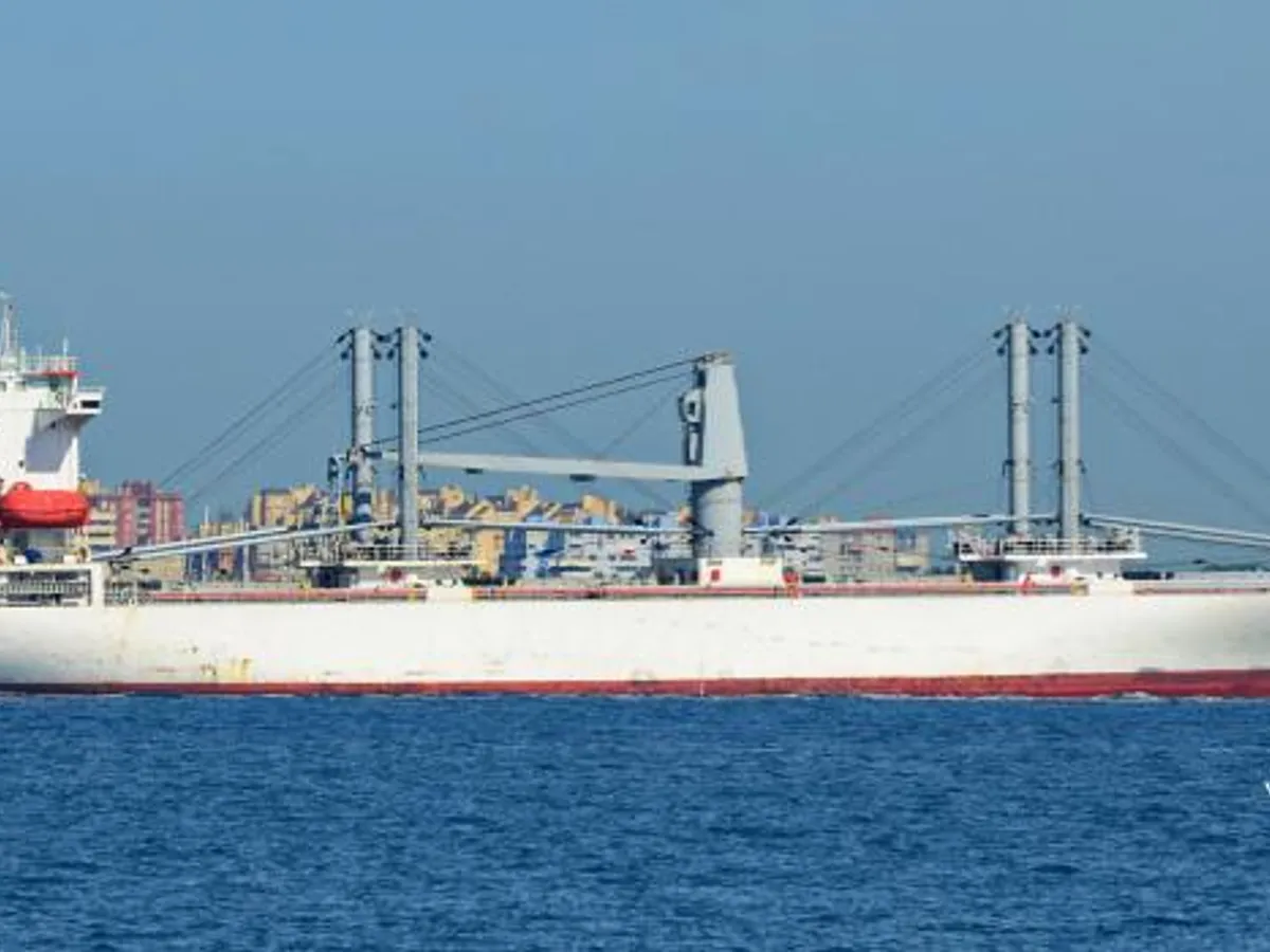 Navio frigorífico à venda